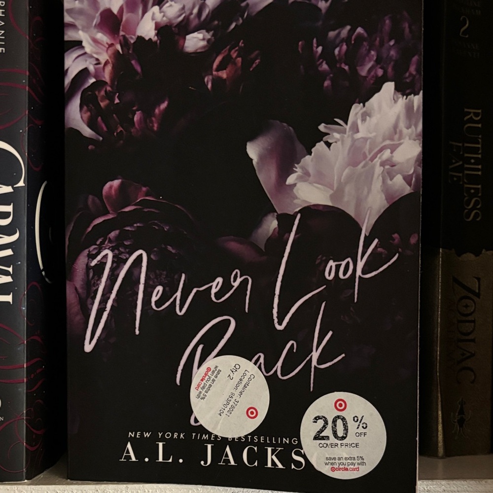 Never Look Back by A.L. Jackson Book
(Limited Edition) (Sprayed Edges)